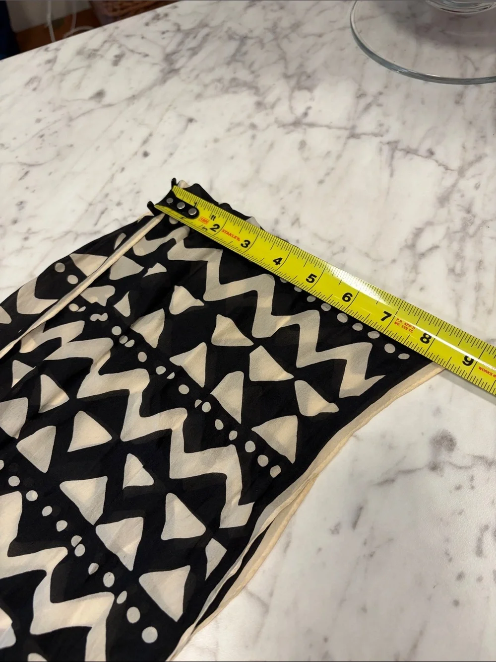 Oscar de la Renta Black & Cream Graphic Print Scarf